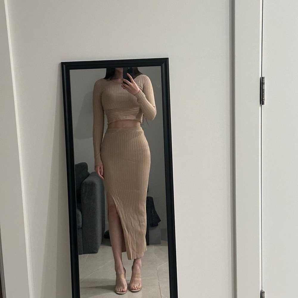 Glassons skirt set